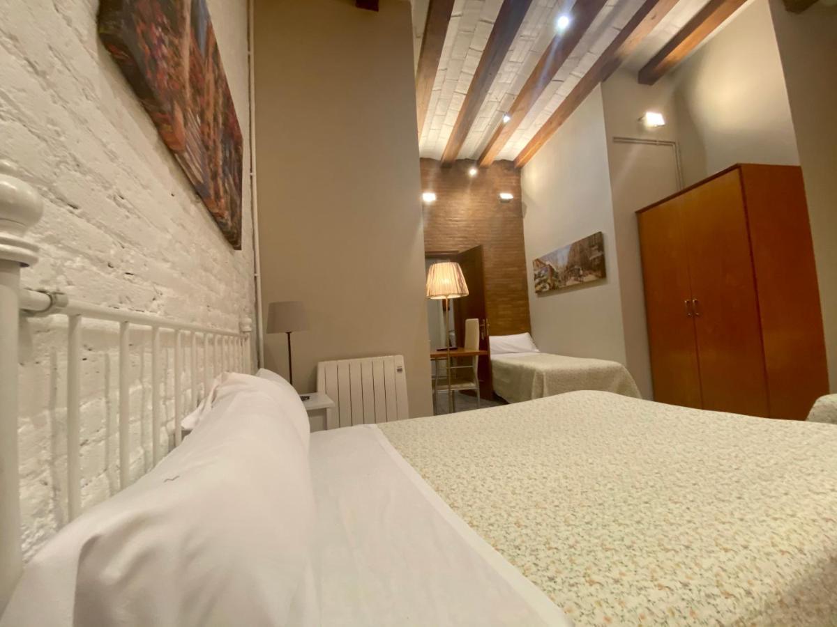 Hostal Orleans Barcelona Exteriör bild