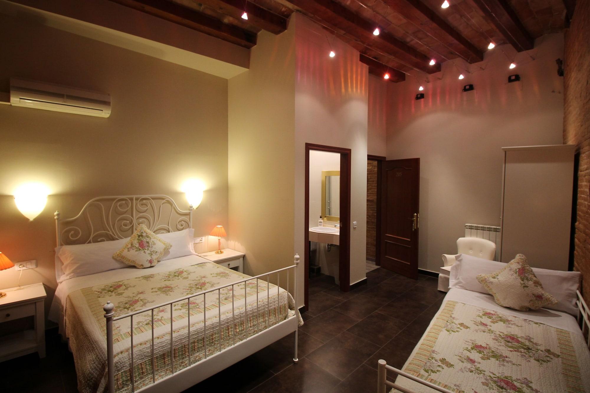 Hostal Orleans Barcelona Exteriör bild