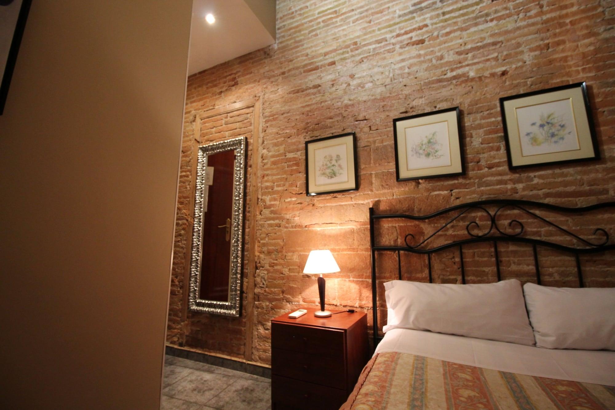 Hostal Orleans Barcelona Exteriör bild